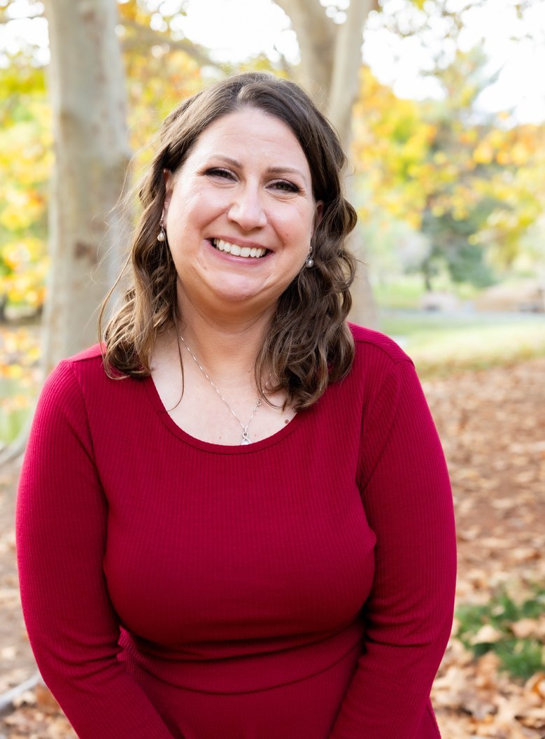 Robyn Mendiola, LCSW, MSW - Mindful Solutions Therapy